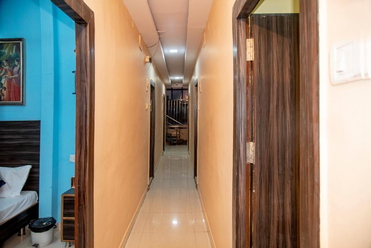 Vrindavan Comfort Inn Hyderabad Exterior foto